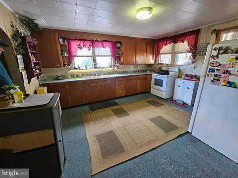 610 Saint Peters Street, Petersburg, PA MLS: PAHU2023414