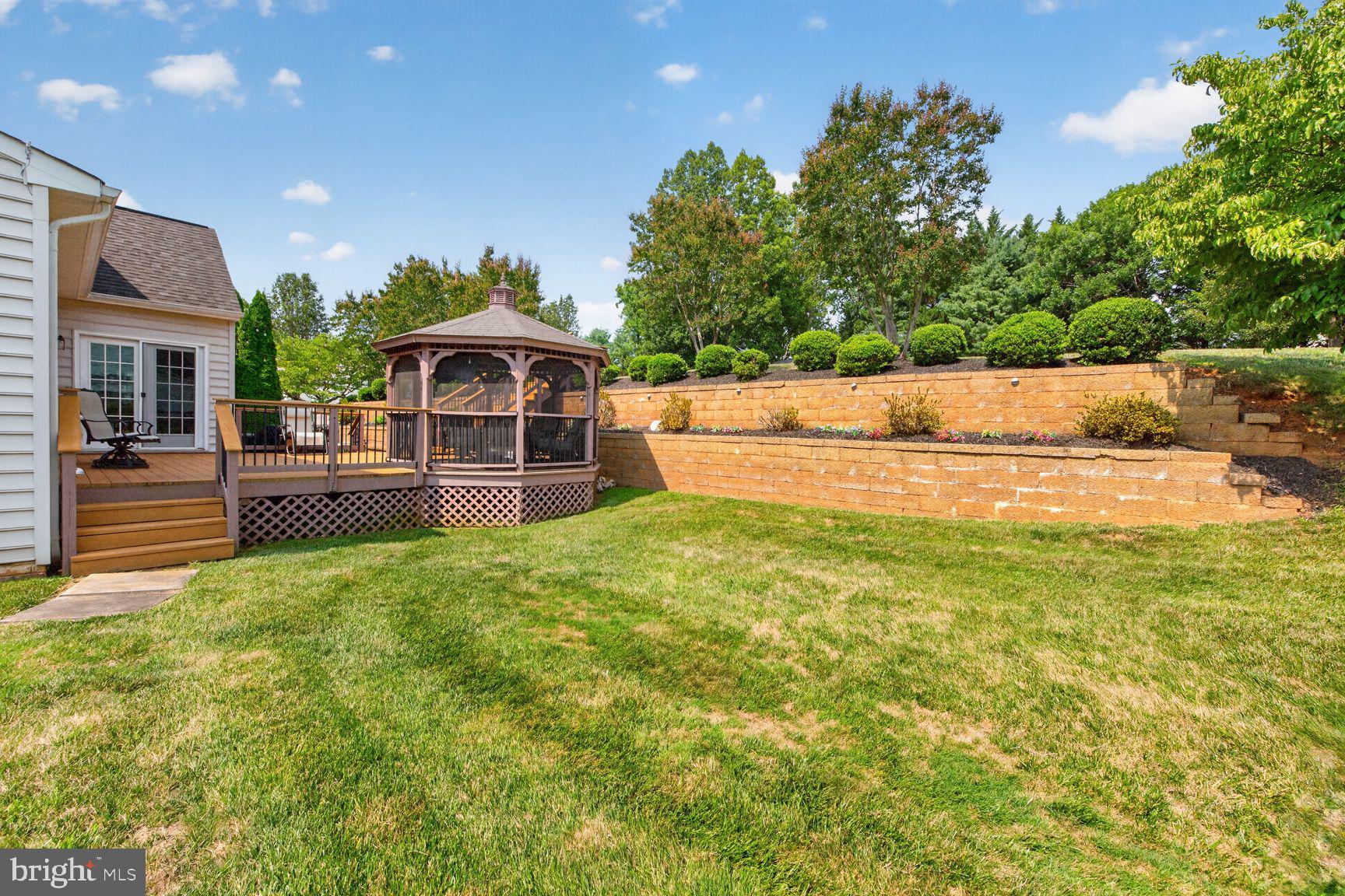 7114 NEW KENSINGTON COURT