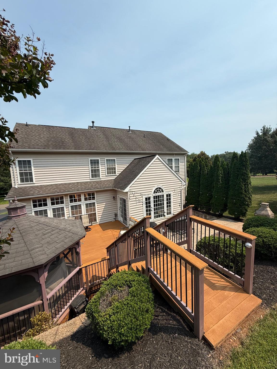 7114 NEW KENSINGTON COURT