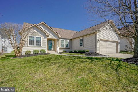 Homes For Sale - 19 Joanne Drive<br/> SICKLERVILLE, NJ 08081