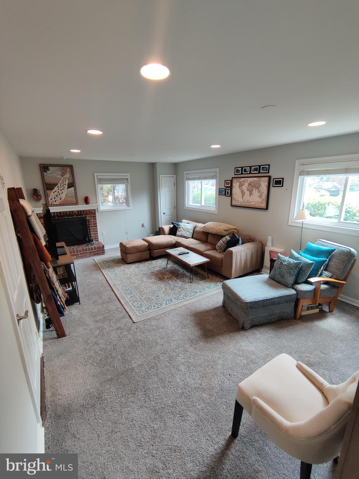 BRADDOCK HEIGHTS - Residential Lease