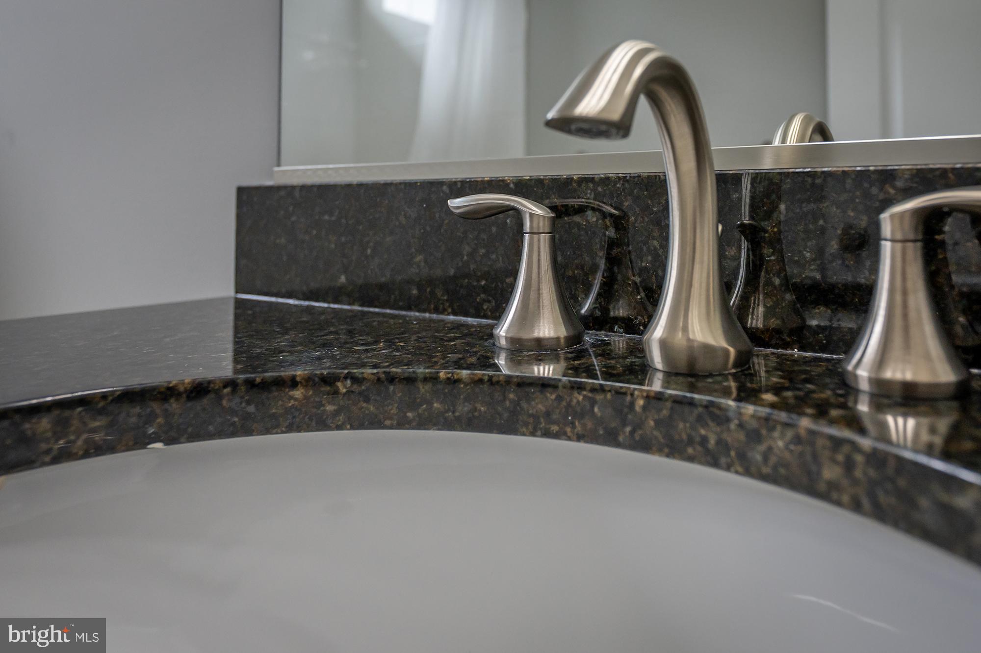 GABLERS SHORE - Residential