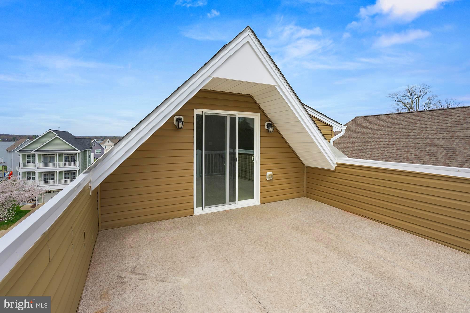 GABLERS SHORE - Residential