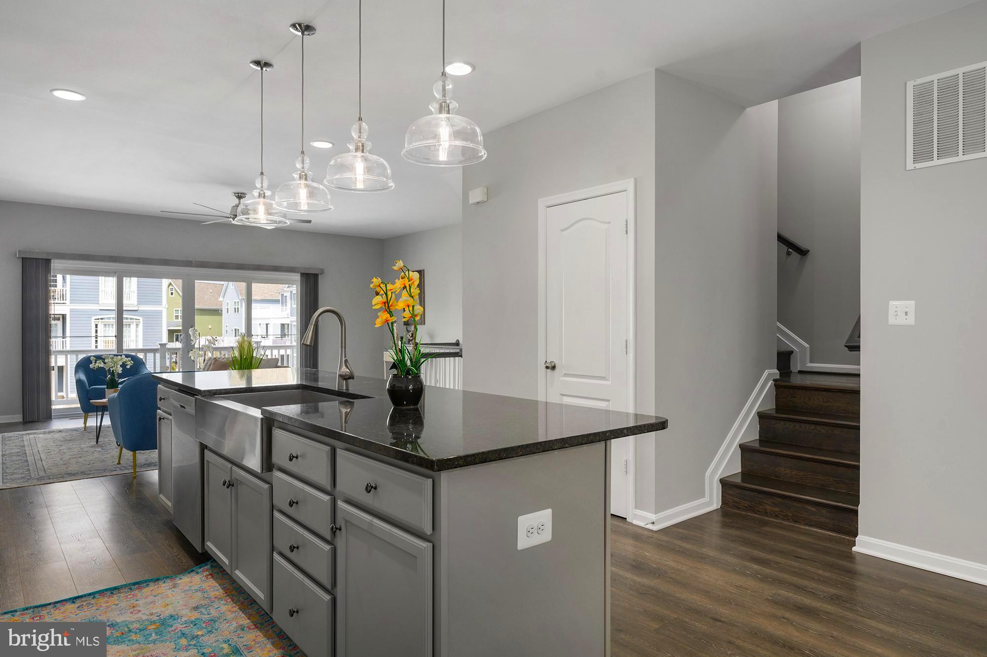 GABLERS SHORE - Residential