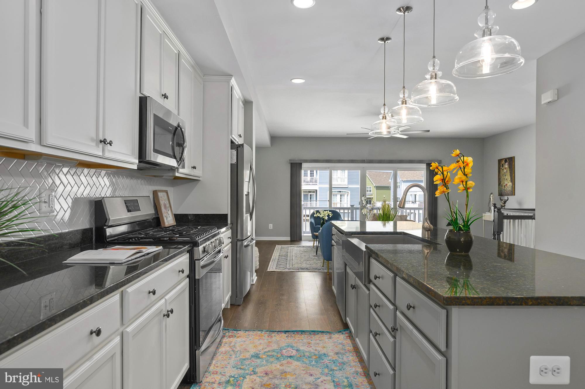 GABLERS SHORE - Residential