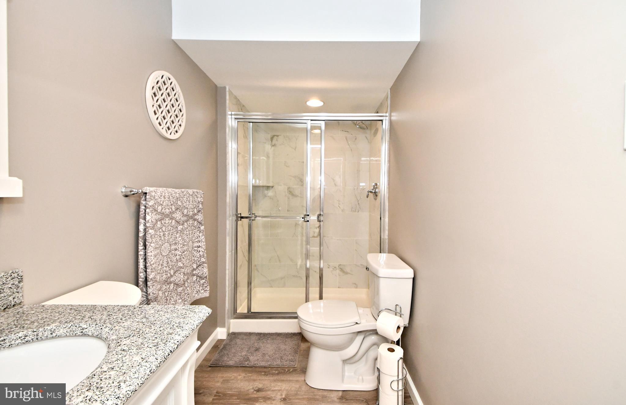 ASHBURN VILLAGE - Residential