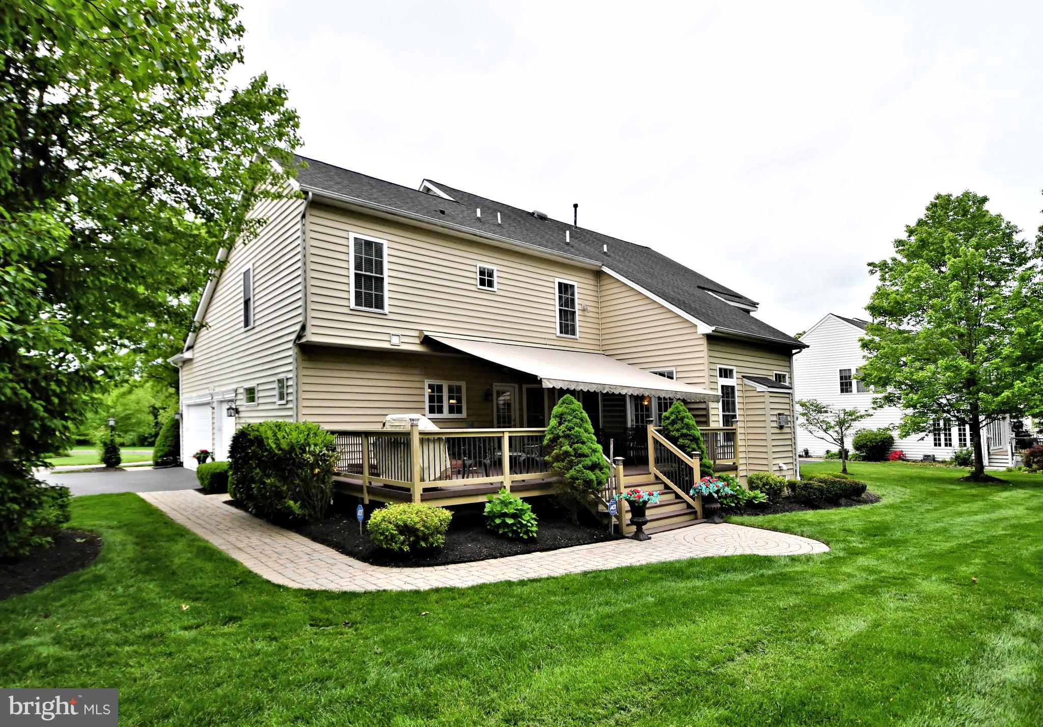 ASHBURN VILLAGE - Residential