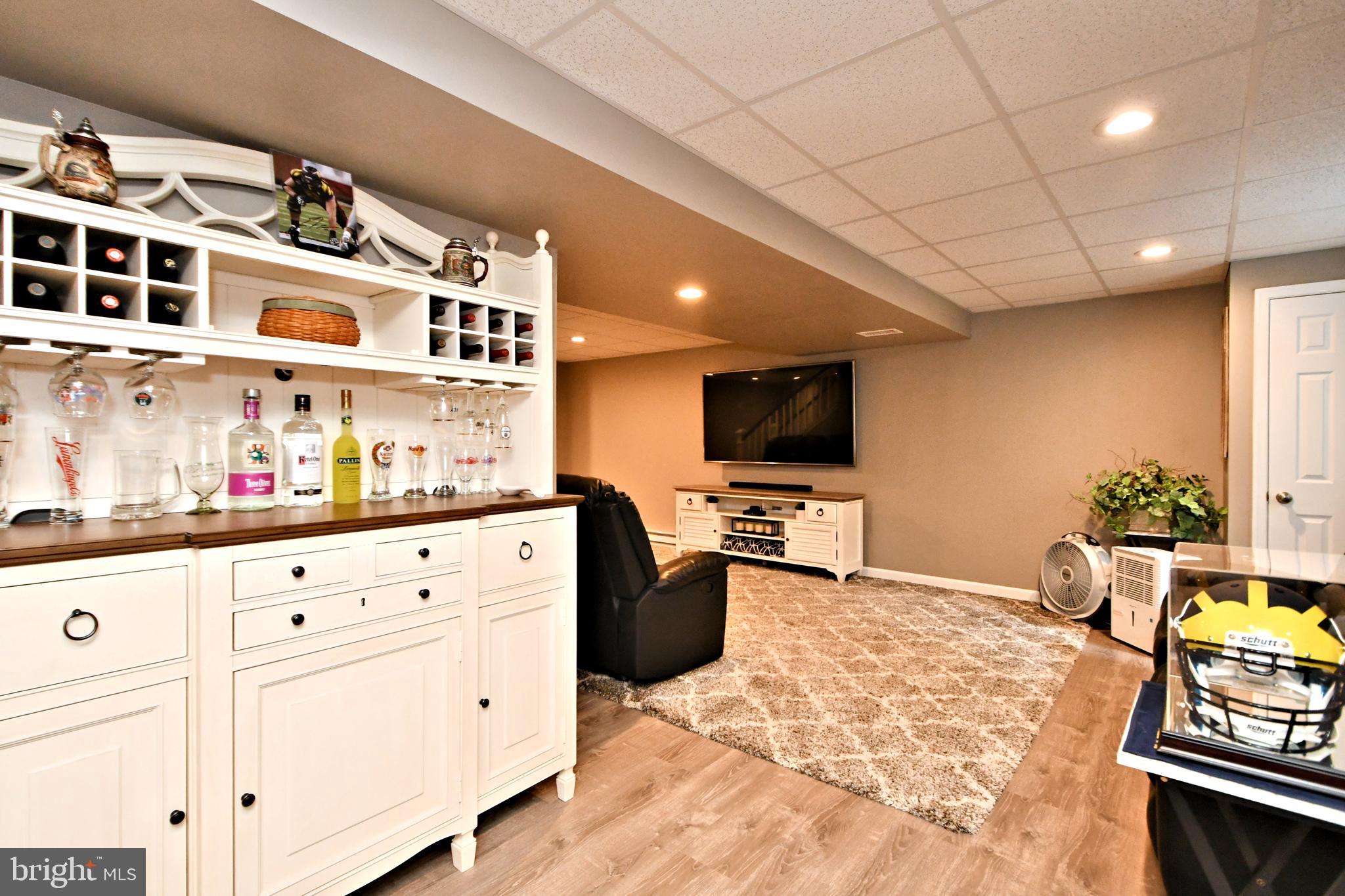 ASHBURN VILLAGE - Residential