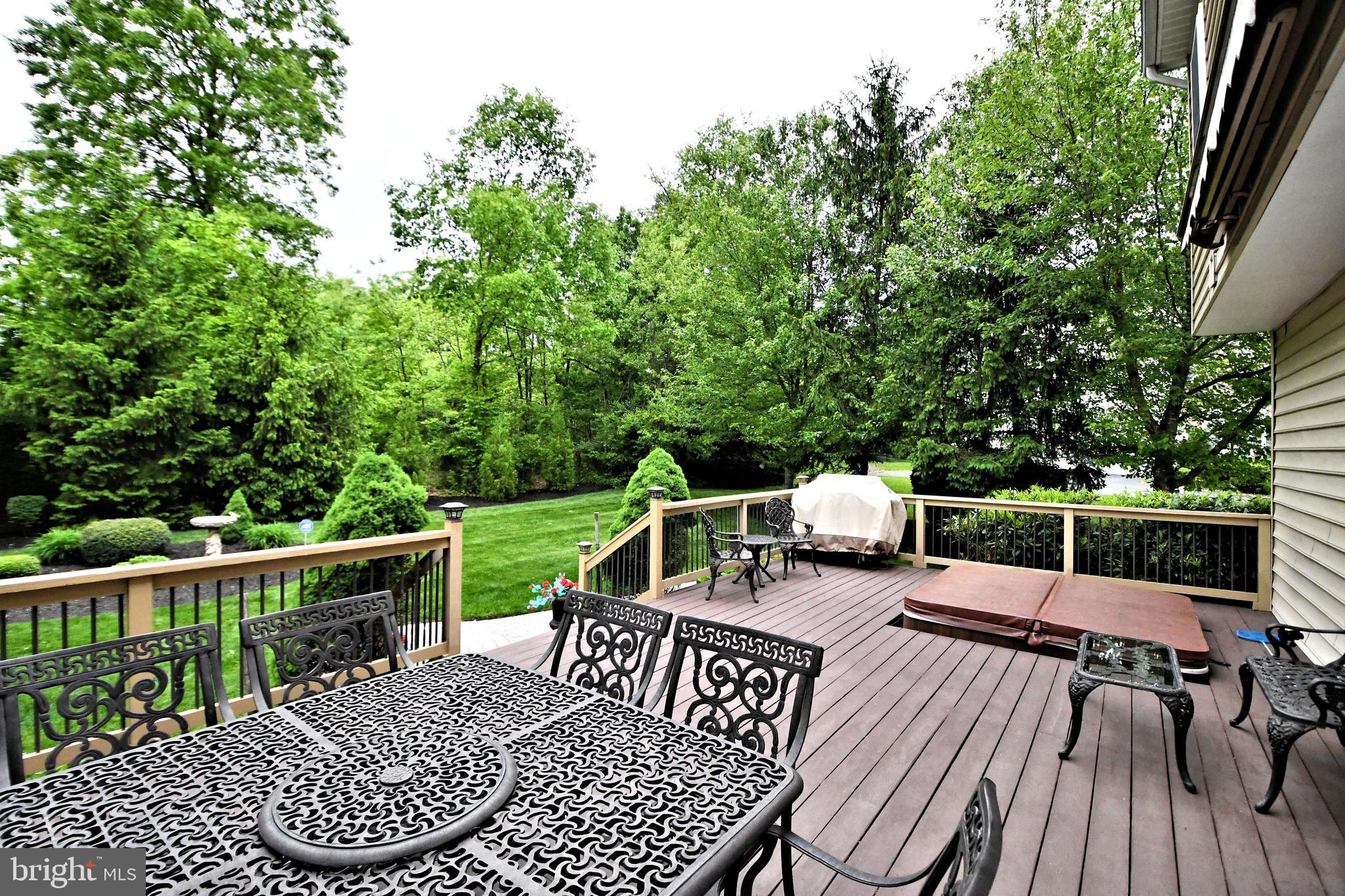 ASHBURN VILLAGE - Residential