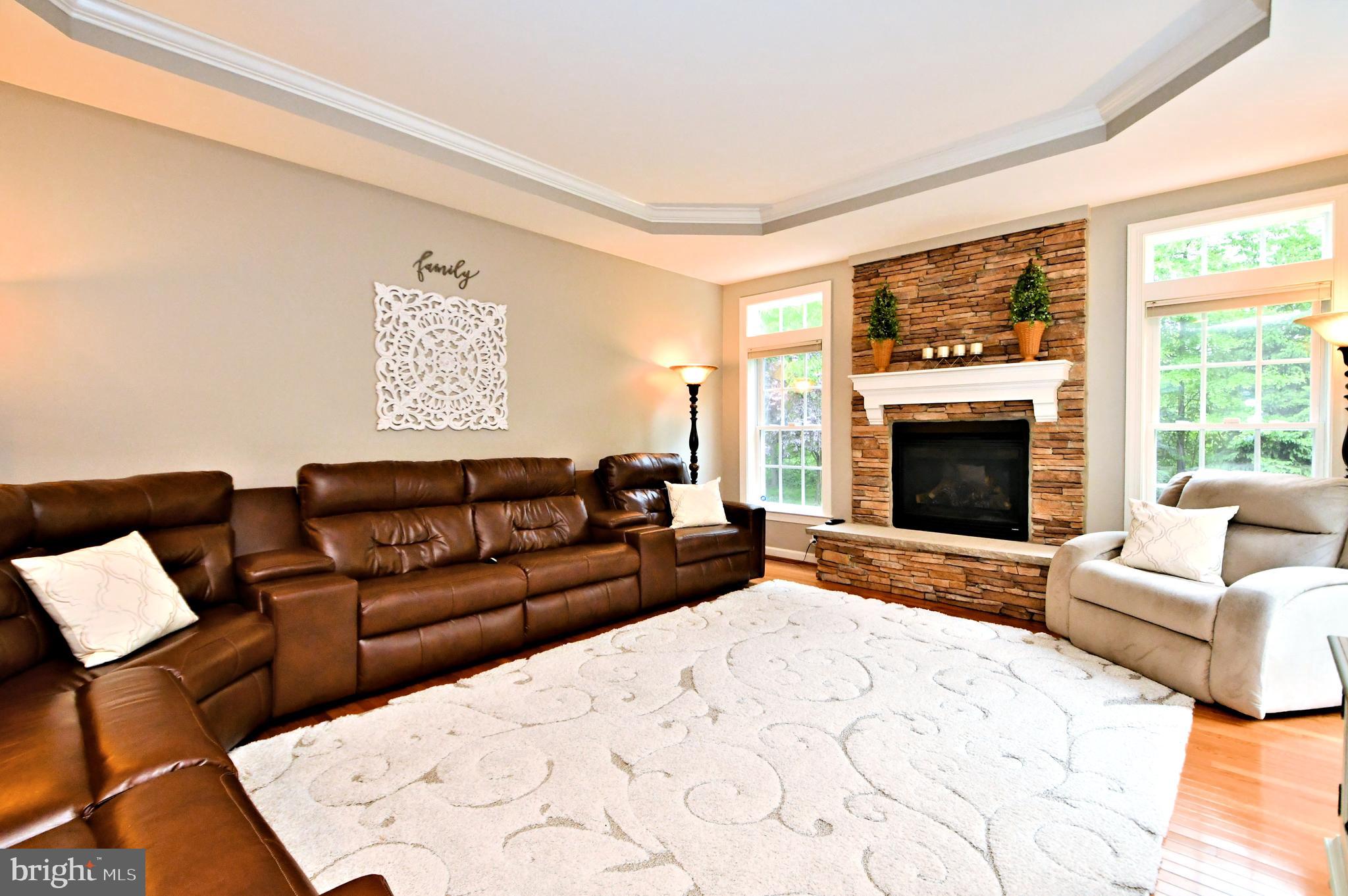 ASHBURN VILLAGE - Residential