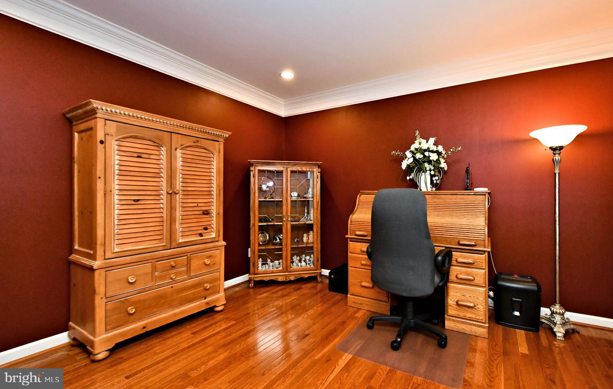 ASHBURN VILLAGE - Residential