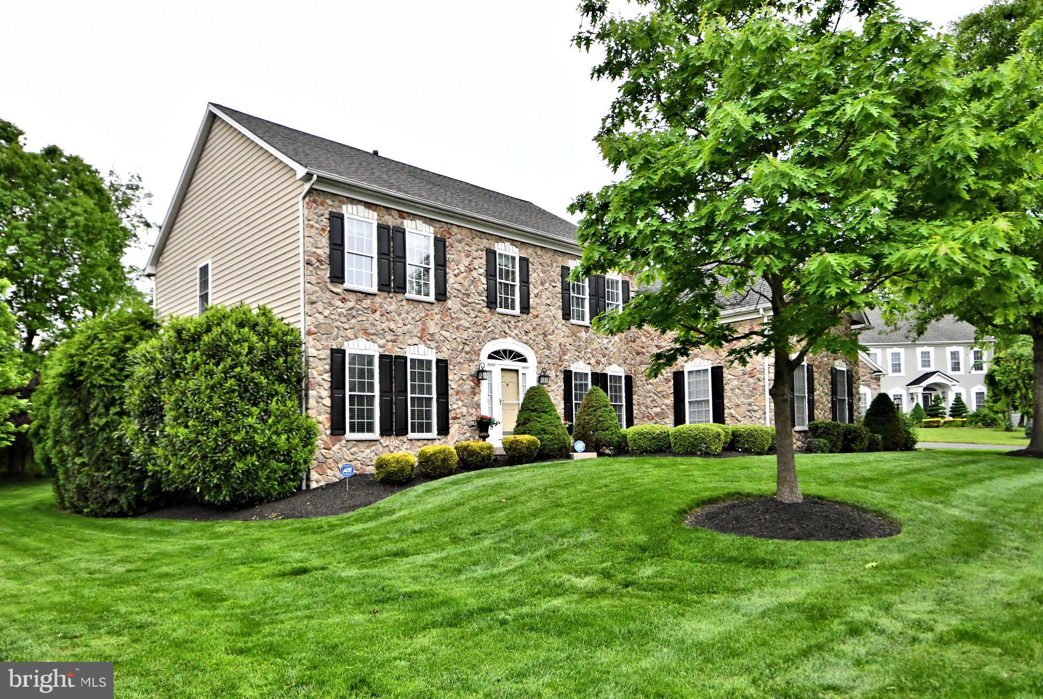 ASHBURN VILLAGE - Residential