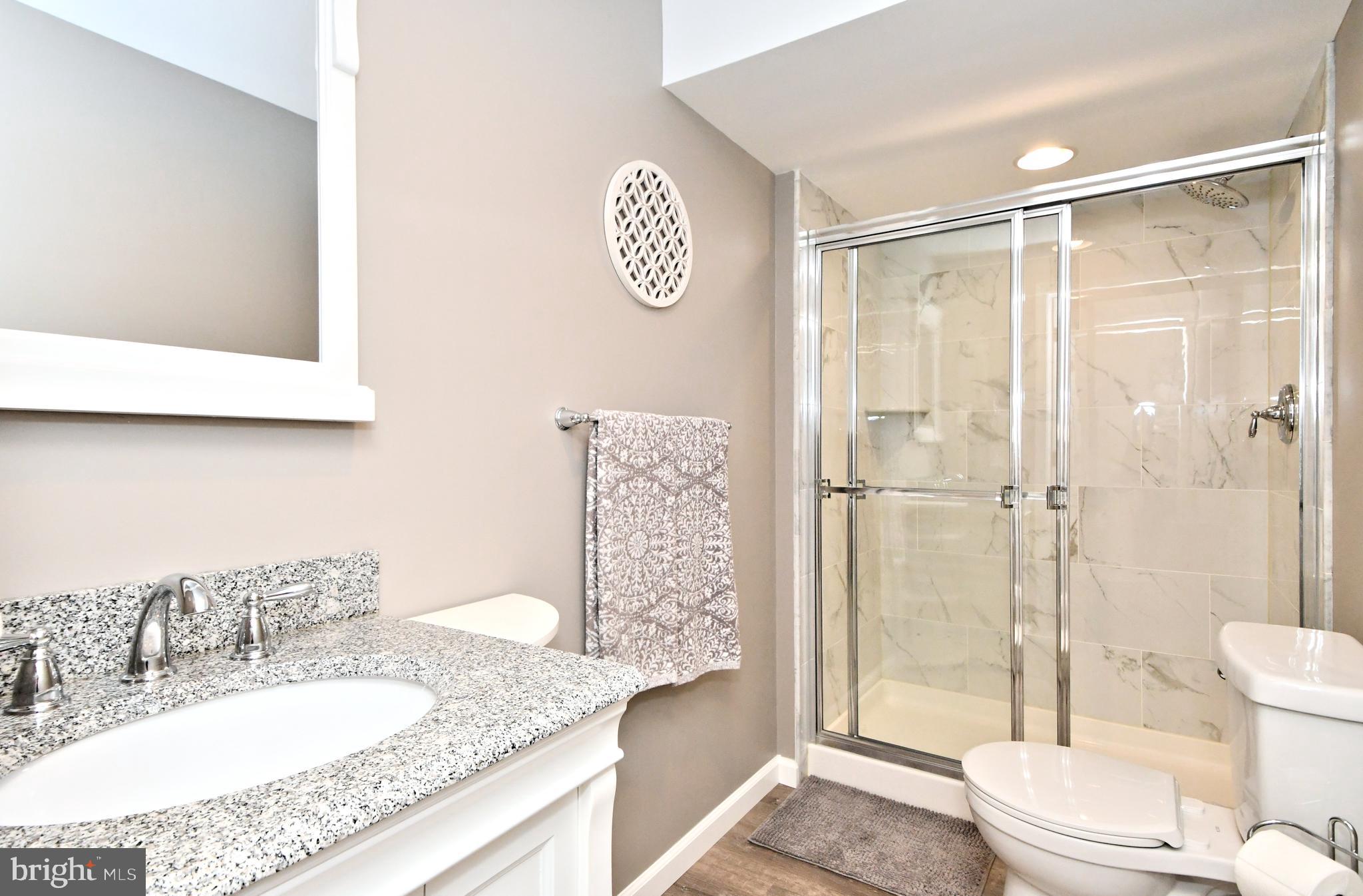 ASHBURN VILLAGE - Residential