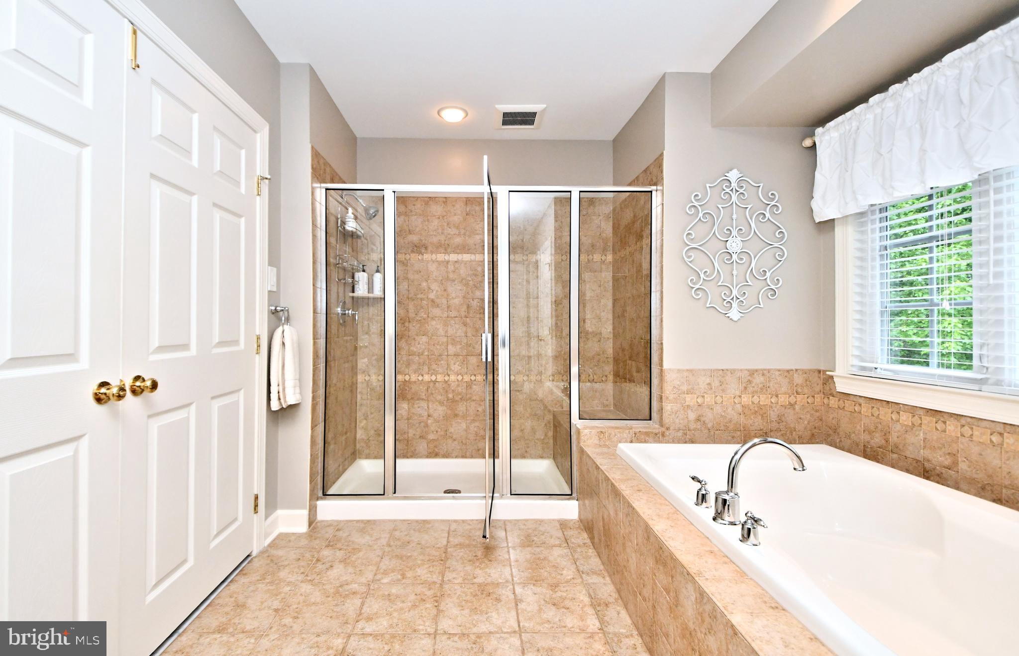 ASHBURN VILLAGE - Residential