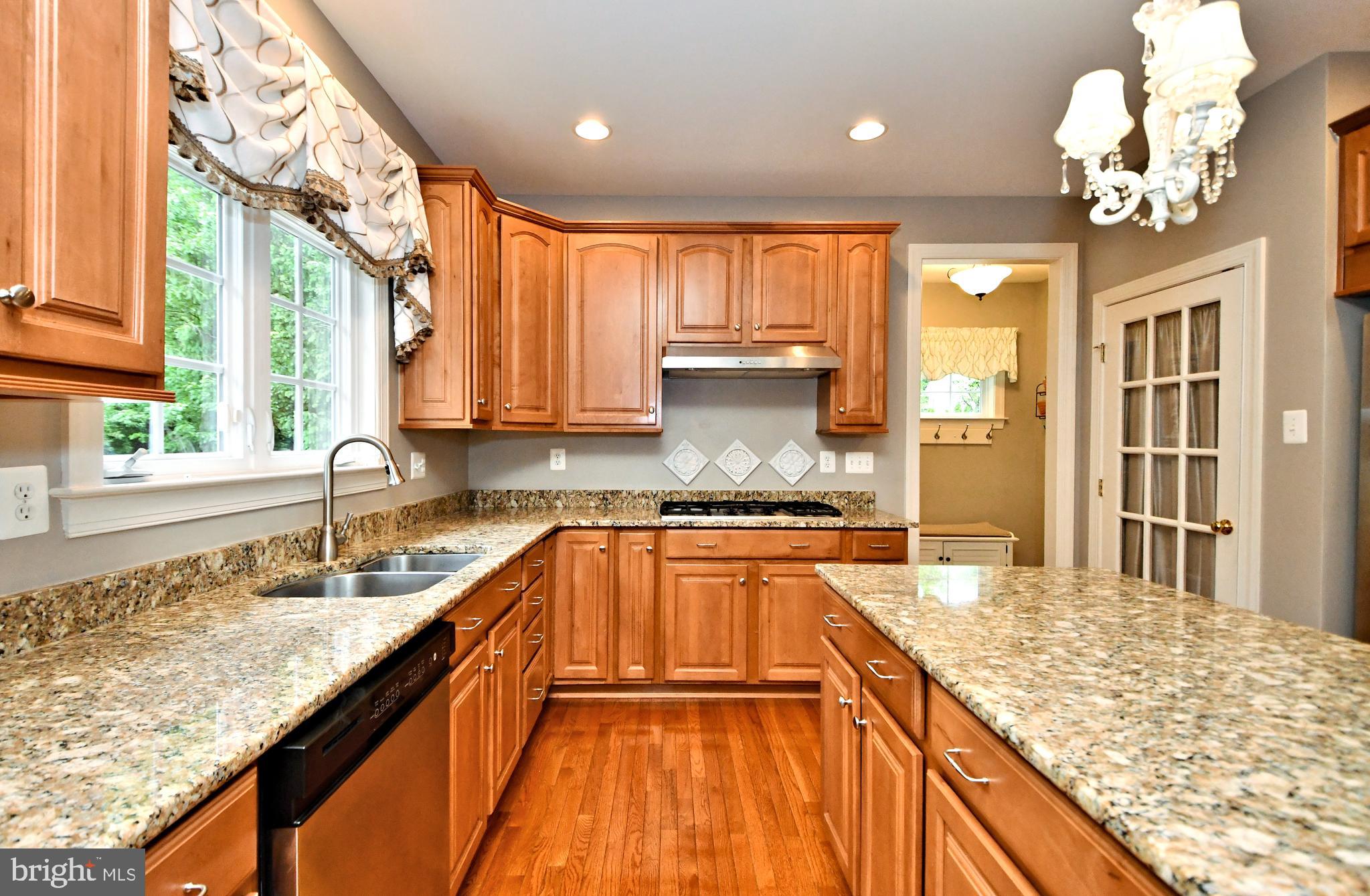 ASHBURN VILLAGE - Residential