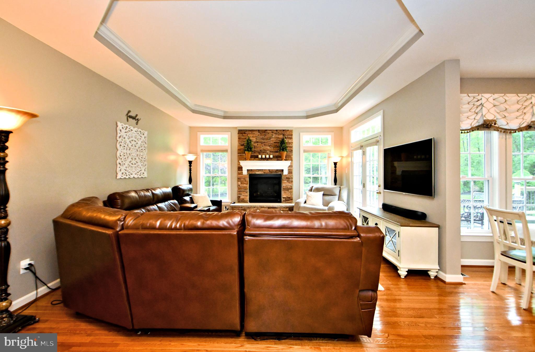 ASHBURN VILLAGE - Residential