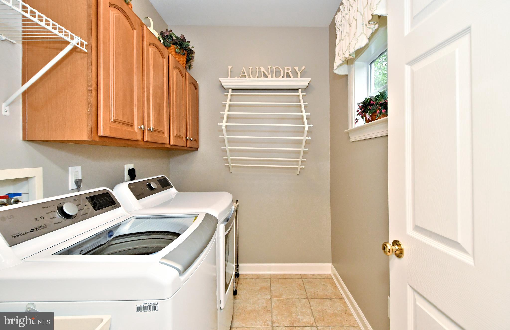 ASHBURN VILLAGE - Residential