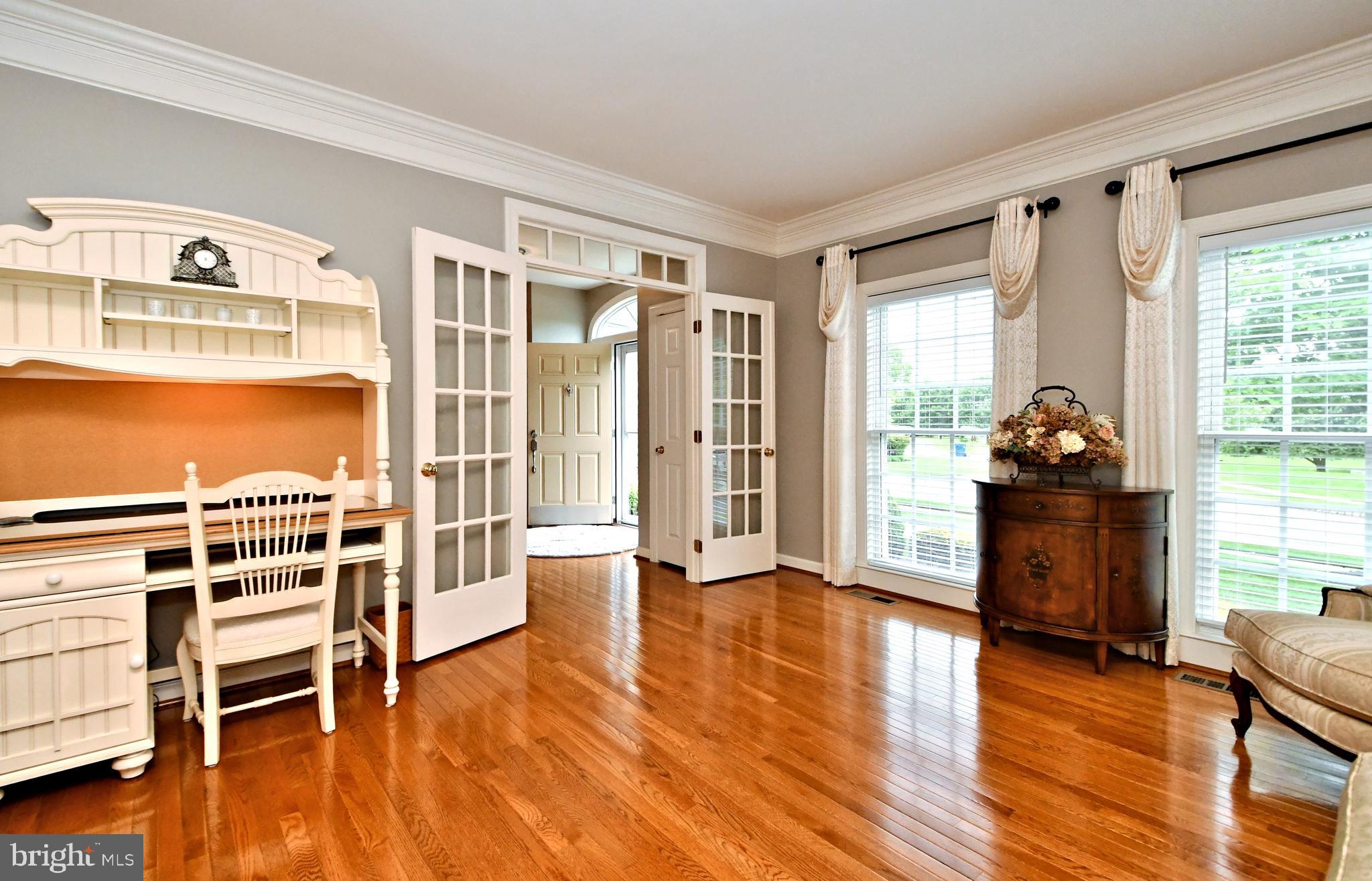 ASHBURN VILLAGE - Residential