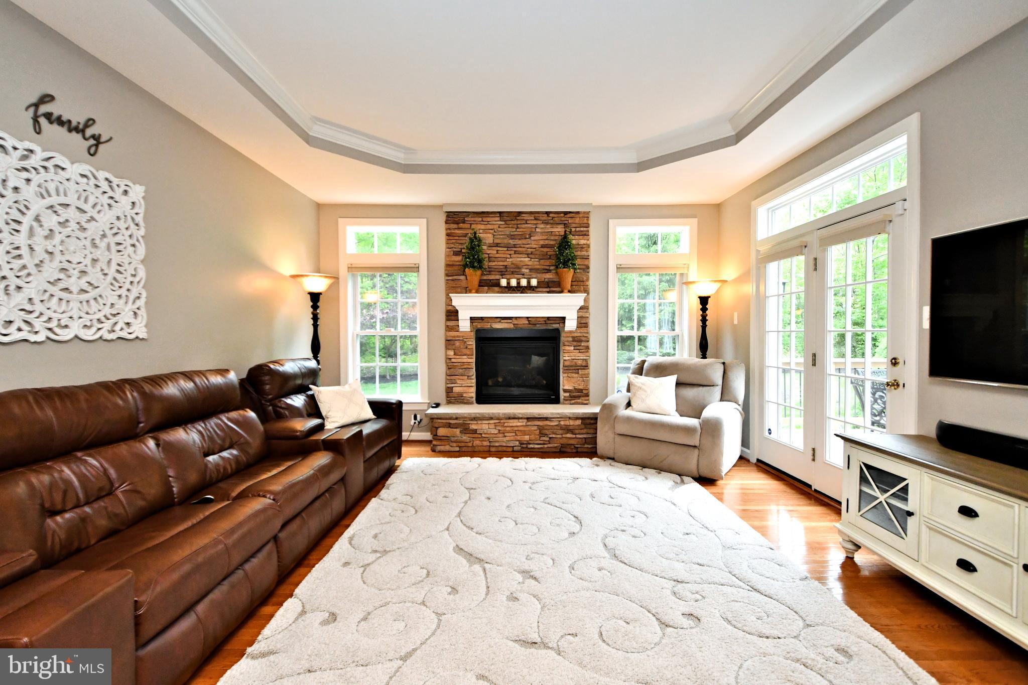 ASHBURN VILLAGE - Residential