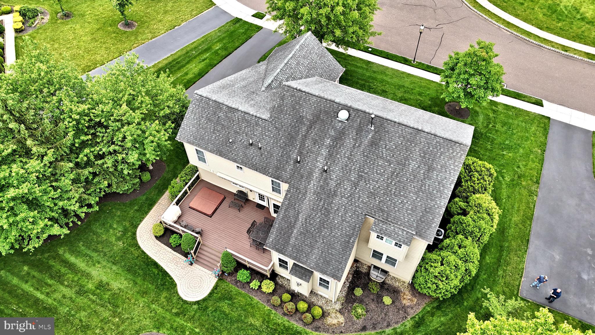 ASHBURN VILLAGE - Residential