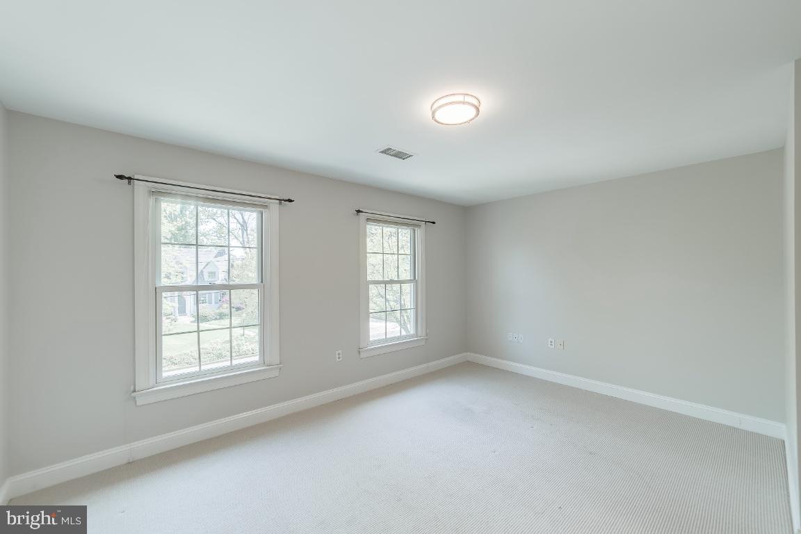 COUNTRY CLUB HILLS - Residential