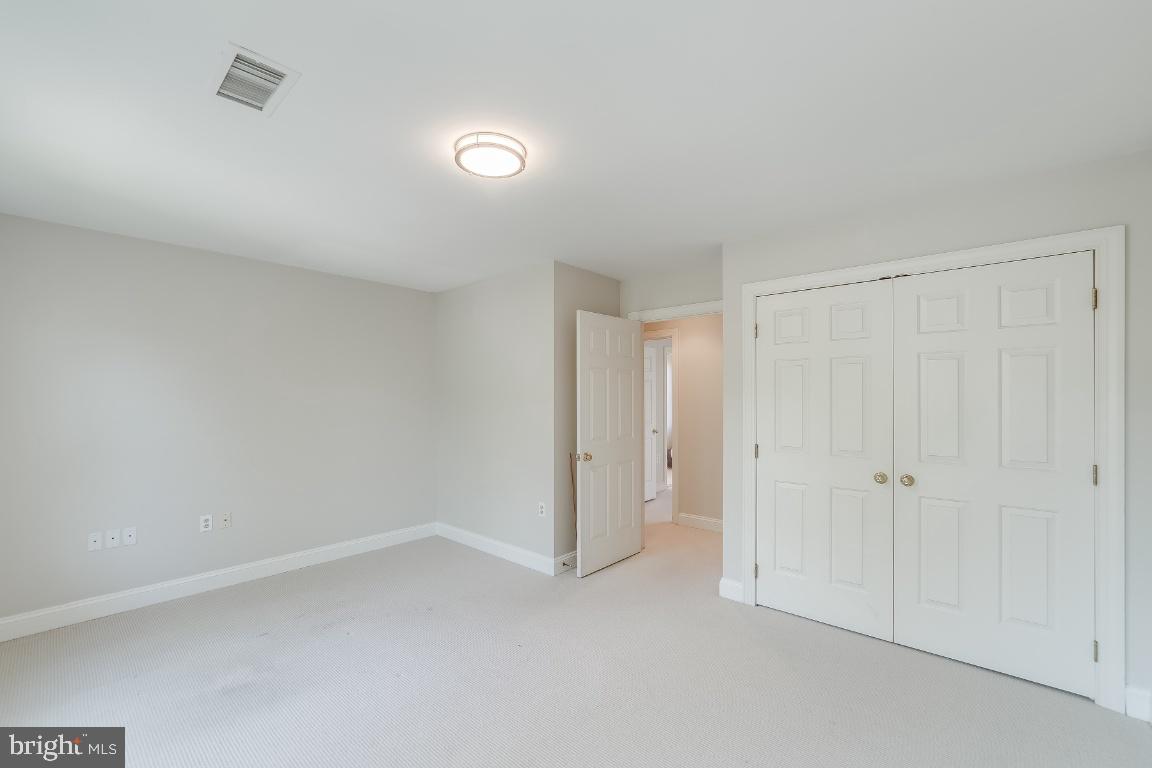 COUNTRY CLUB HILLS - Residential