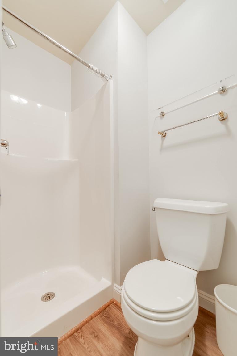 COUNTRY CLUB HILLS - Residential