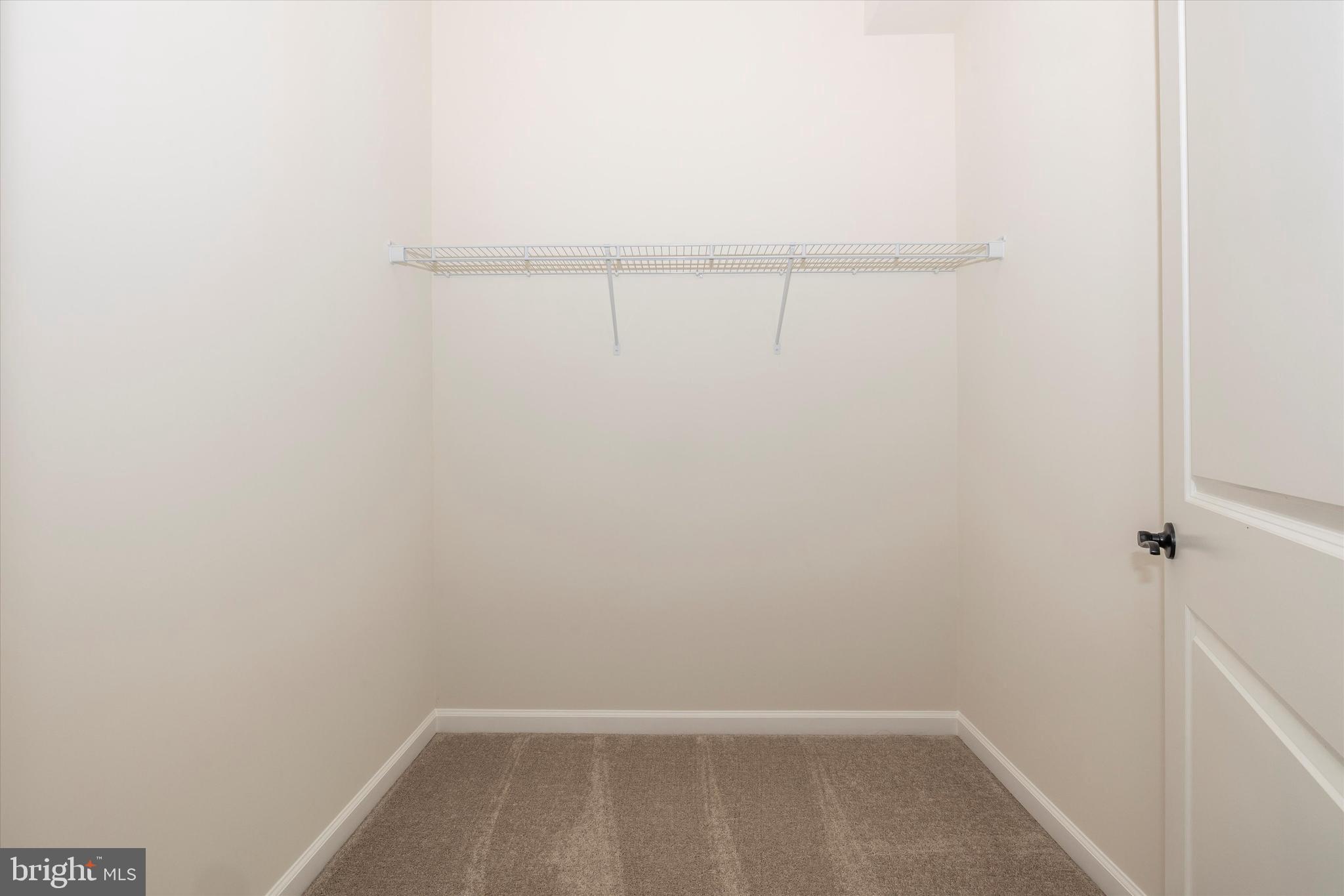 LAKE LINGANORE - Residential