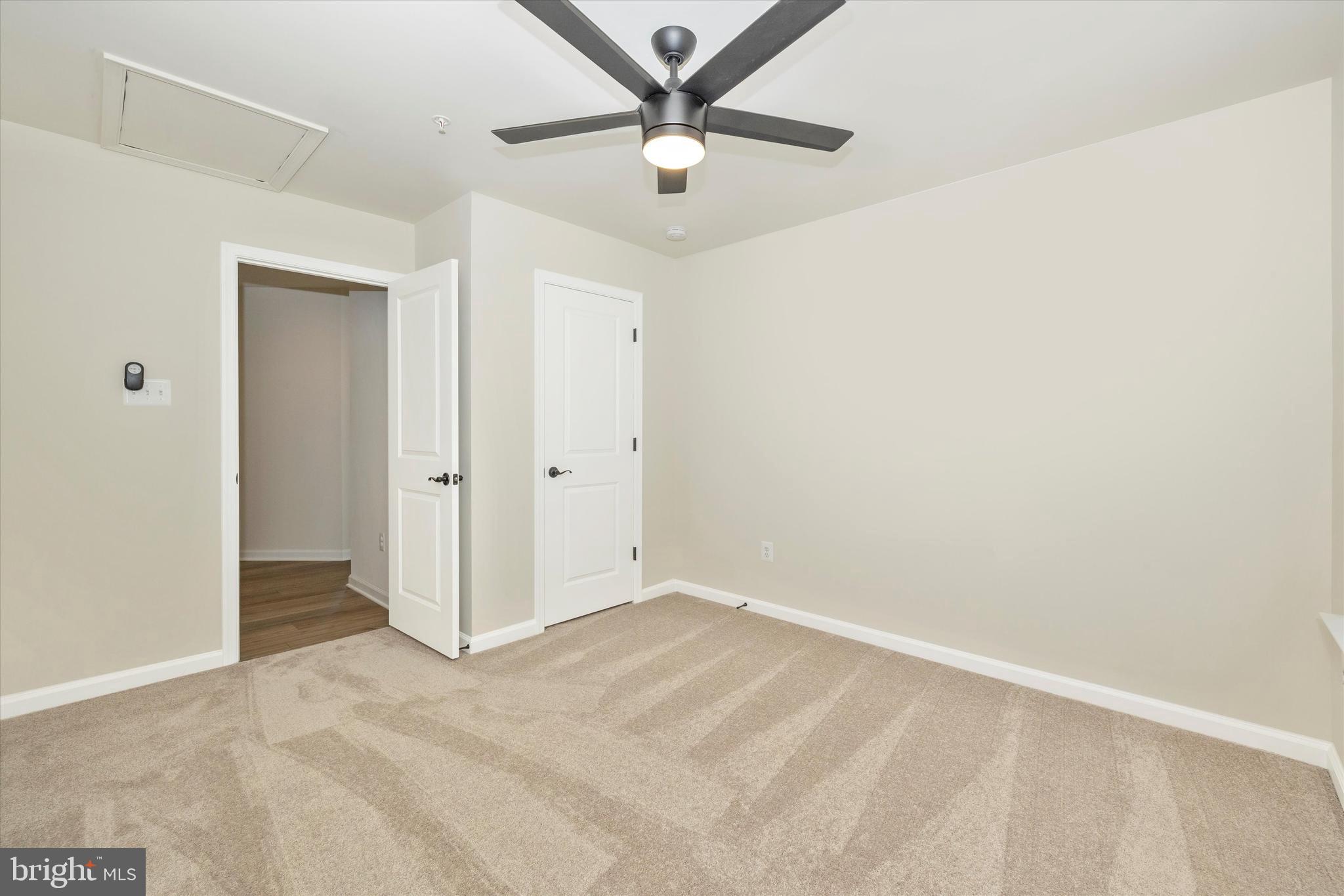 LAKE LINGANORE - Residential