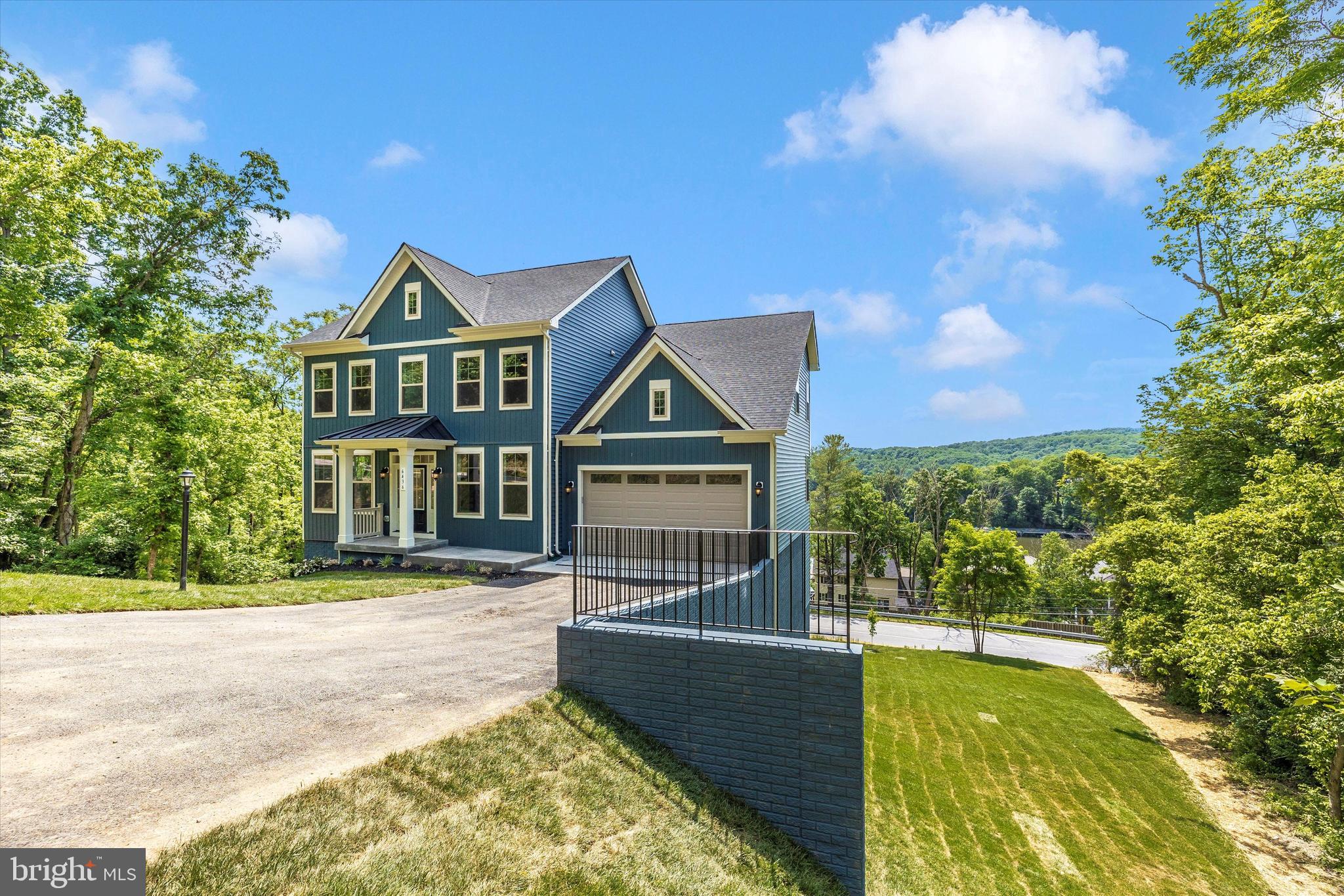 LAKE LINGANORE - Residential