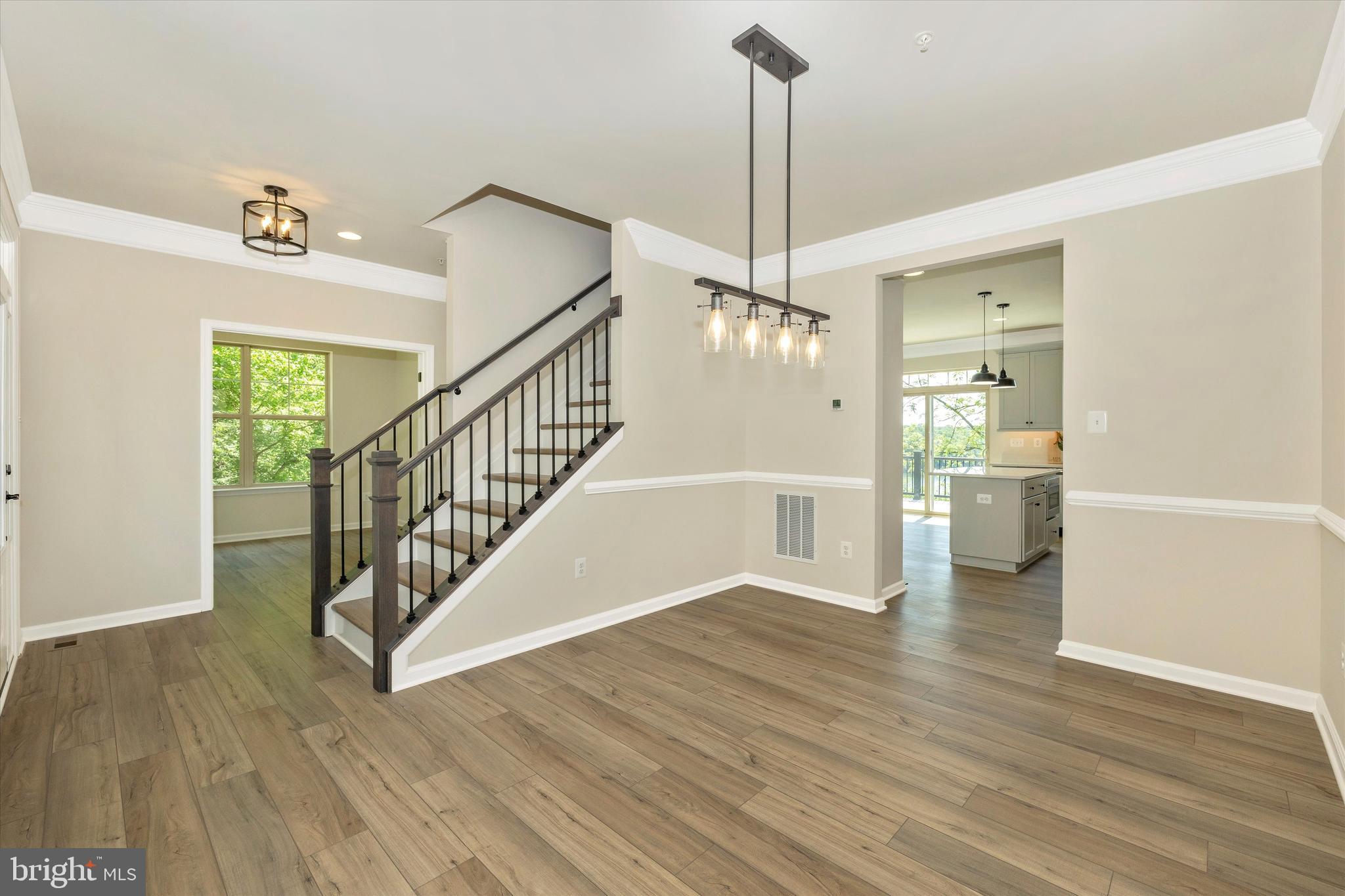 LAKE LINGANORE - Residential