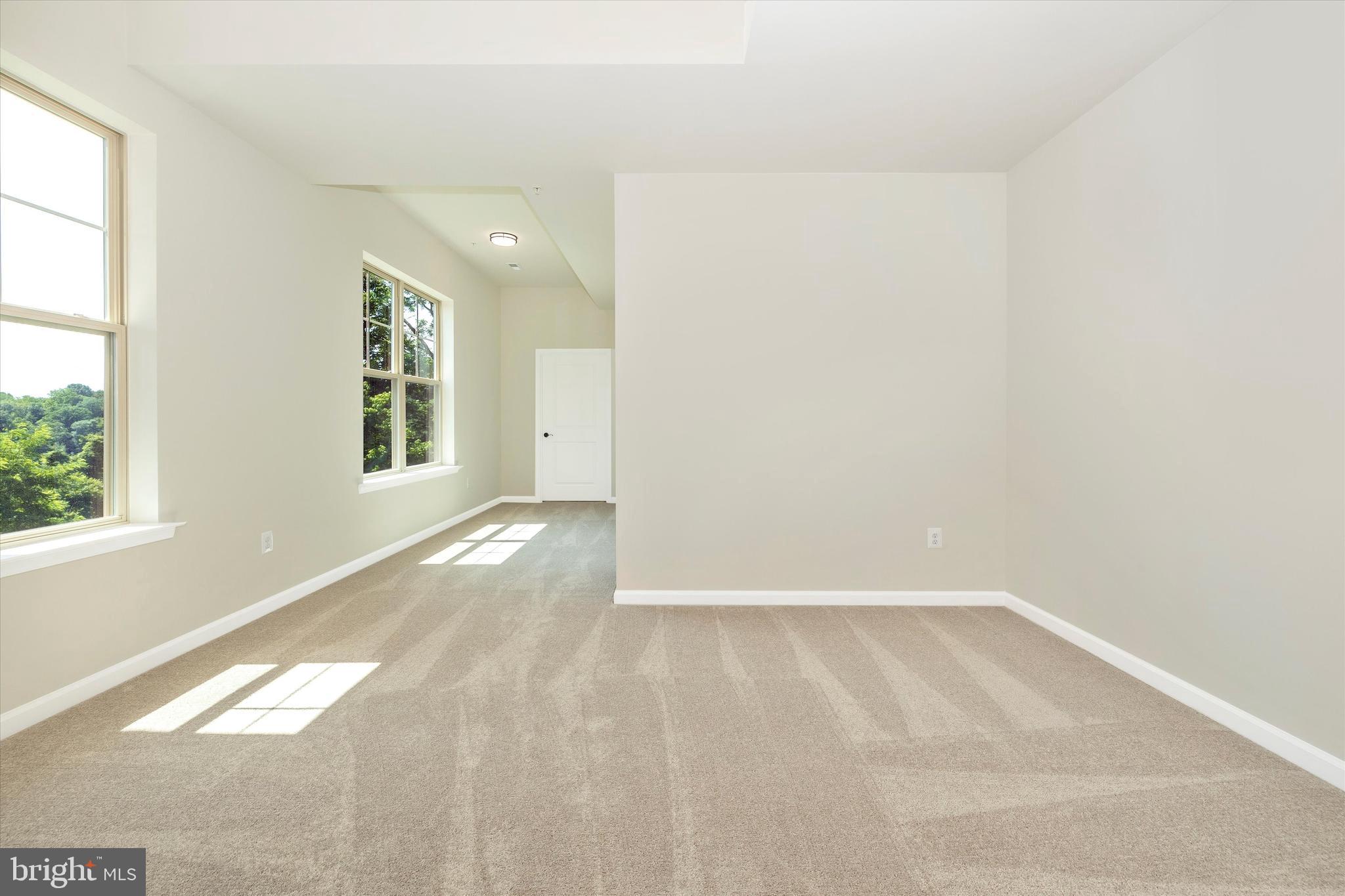 LAKE LINGANORE - Residential