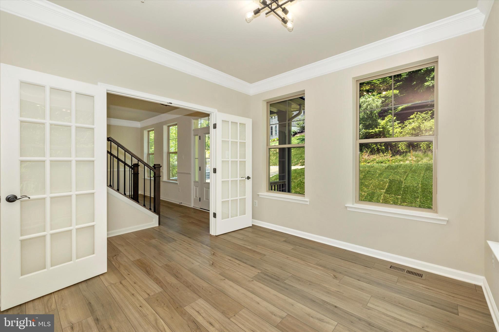 LAKE LINGANORE - Residential