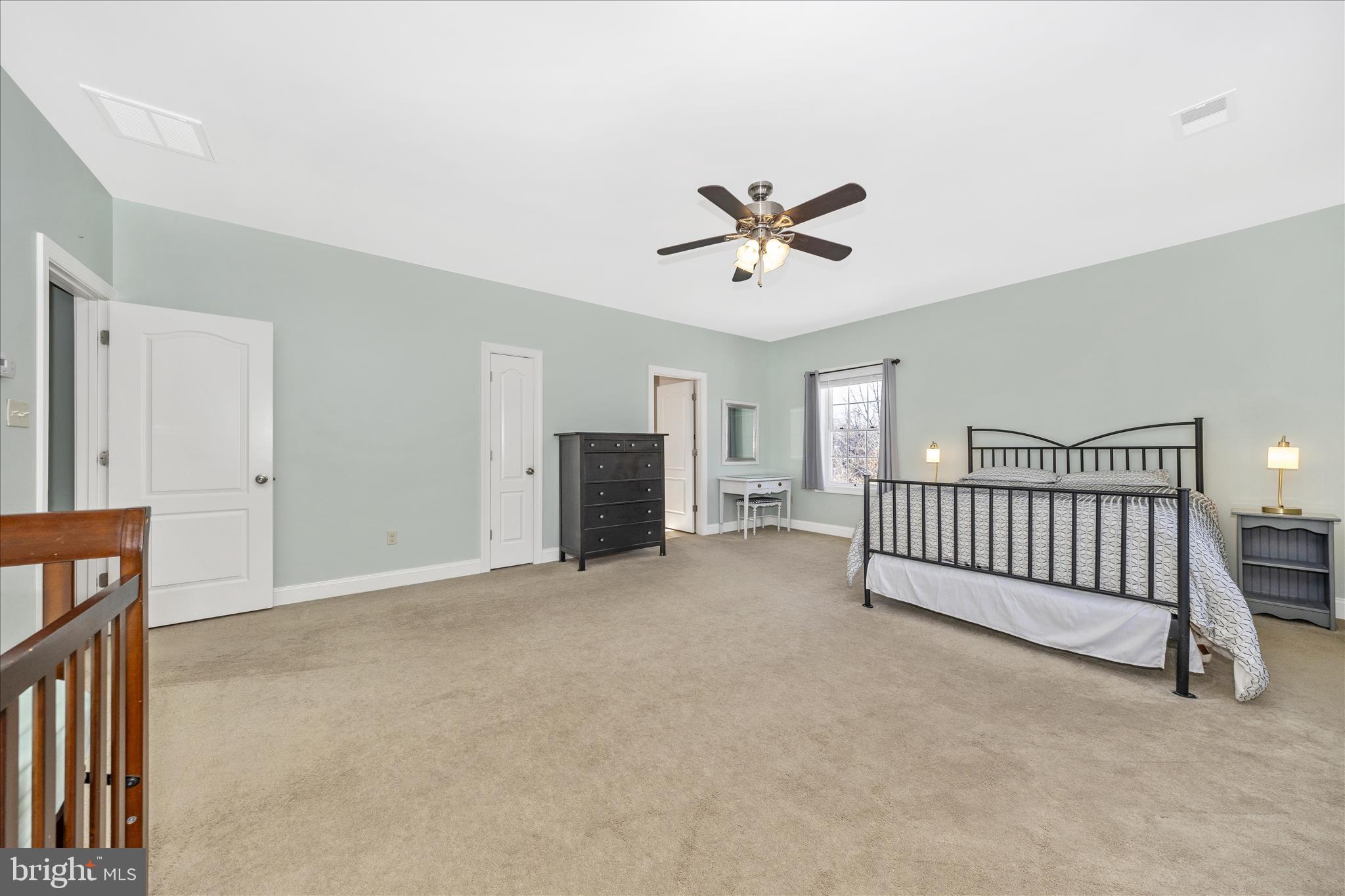 FOXLEIGH MEADOWS - Residential