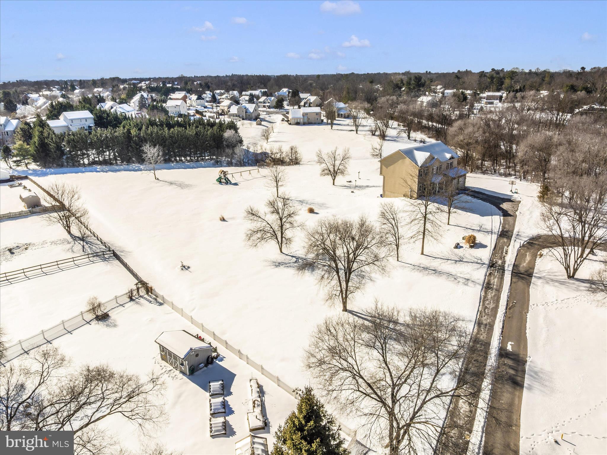 FOXLEIGH MEADOWS - Residential