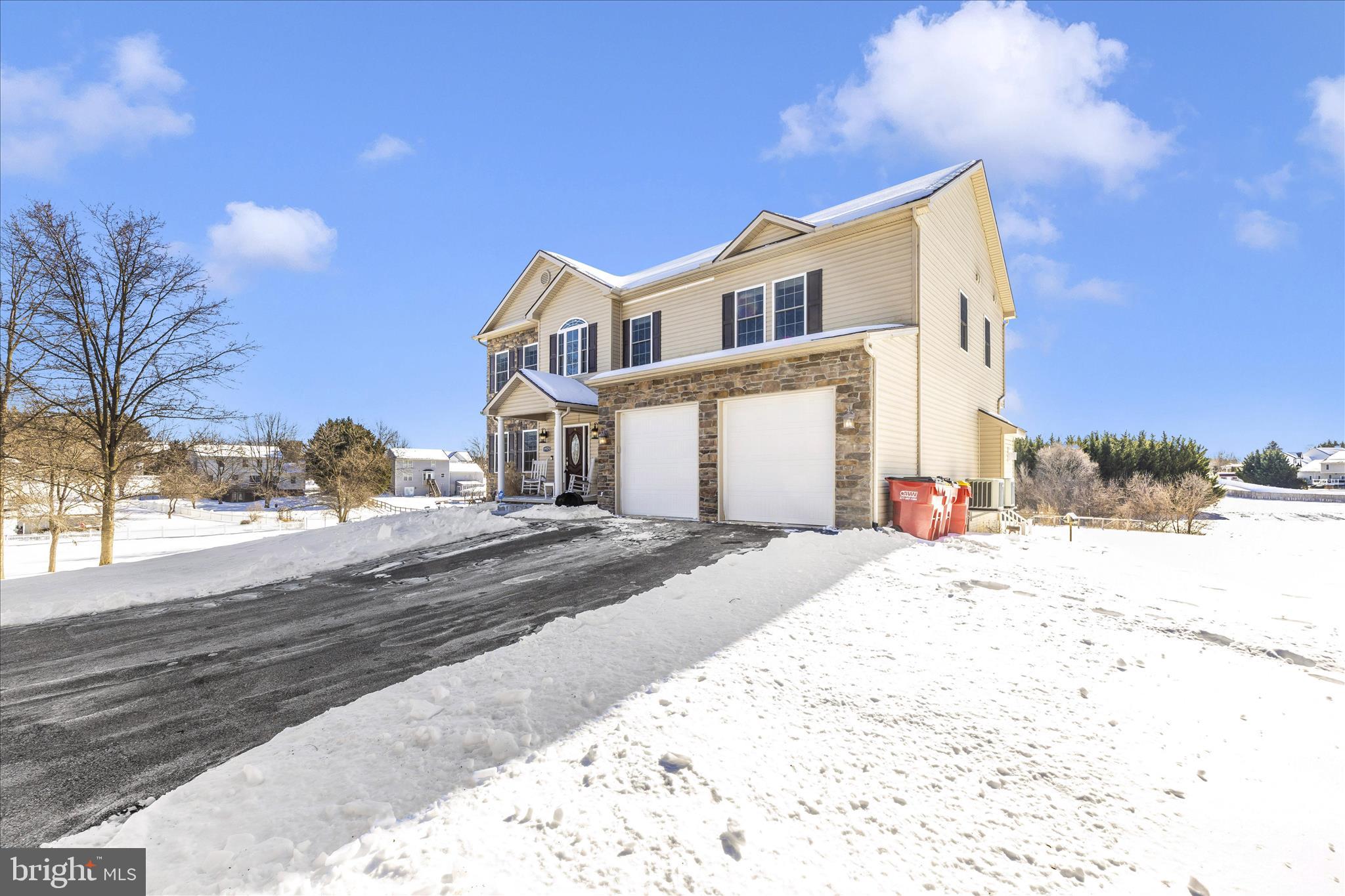 FOXLEIGH MEADOWS - Residential