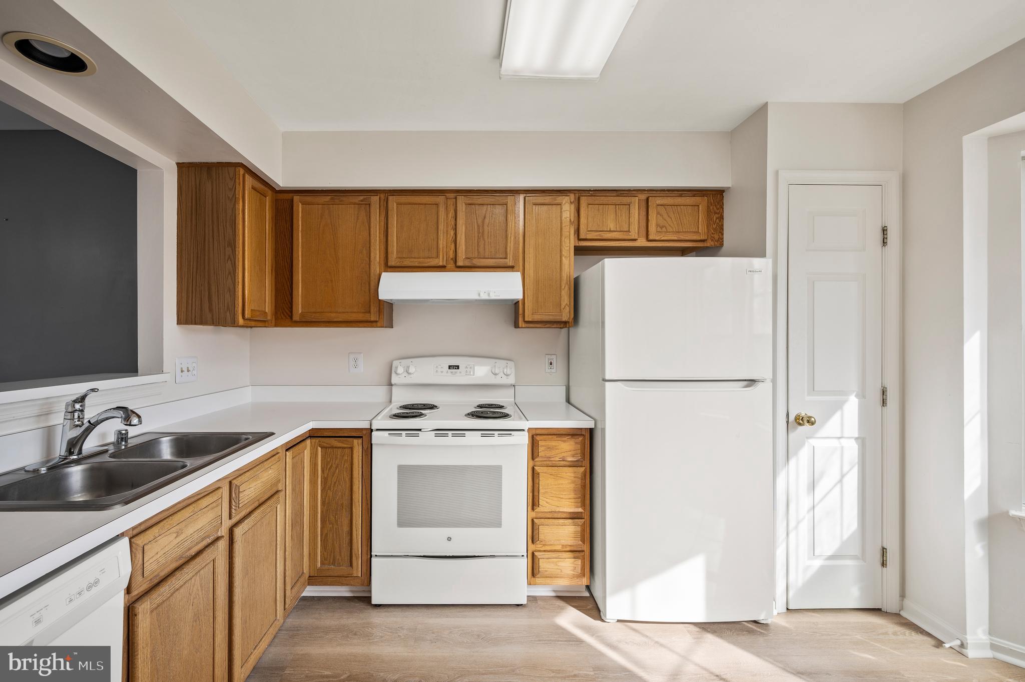 MAIN ST VILLAGE - Residential