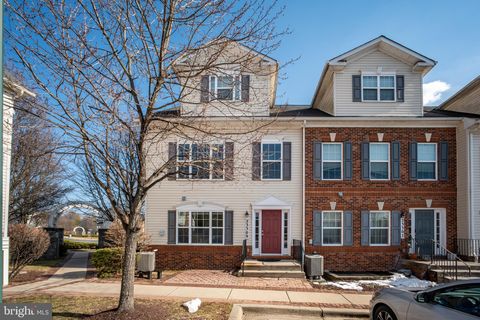 Photo of 23309 Deets Manor Court #2142, CLARKSBURG, MD 20871 (MLS # MDMC2216778)