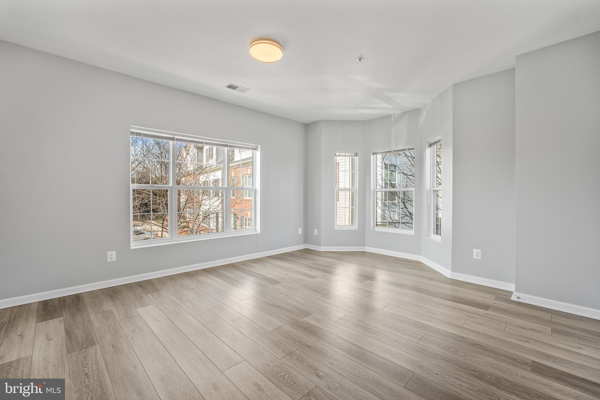 GATEWAY COMMONS - Residential