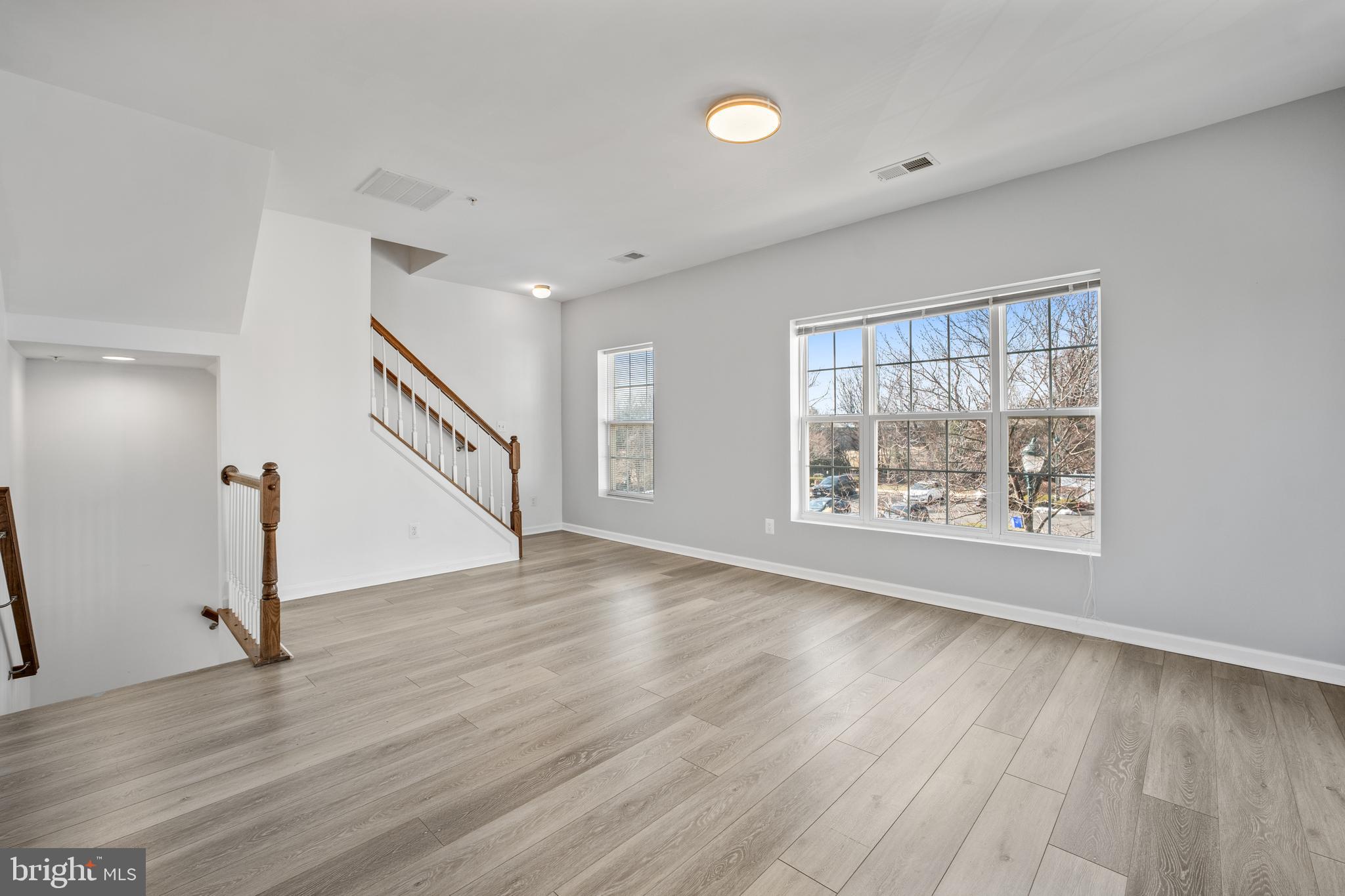 GATEWAY COMMONS - Residential