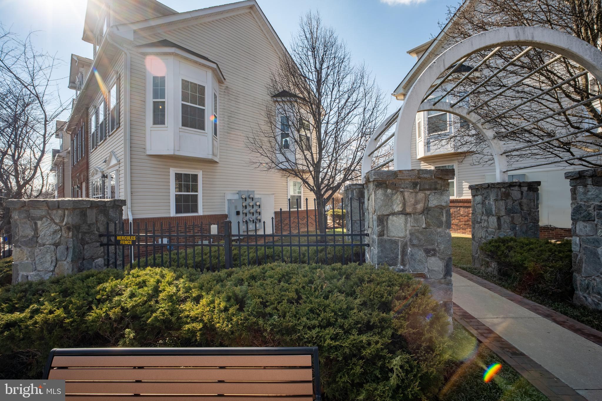 GATEWAY COMMONS - Residential