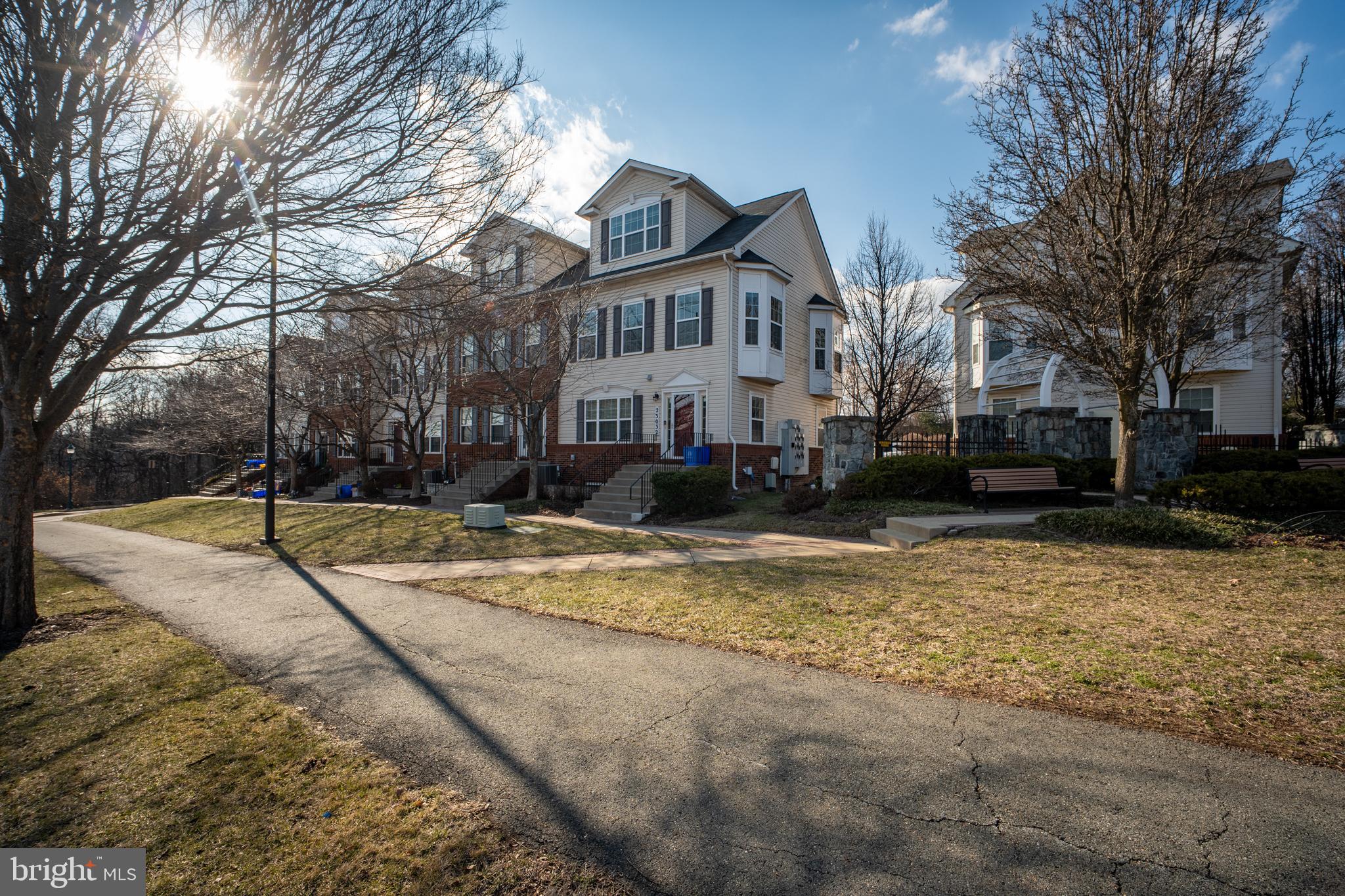 GATEWAY COMMONS - Residential