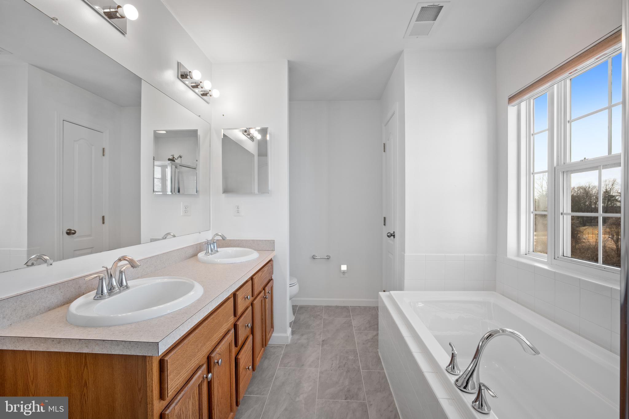 GATEWAY COMMONS - Residential