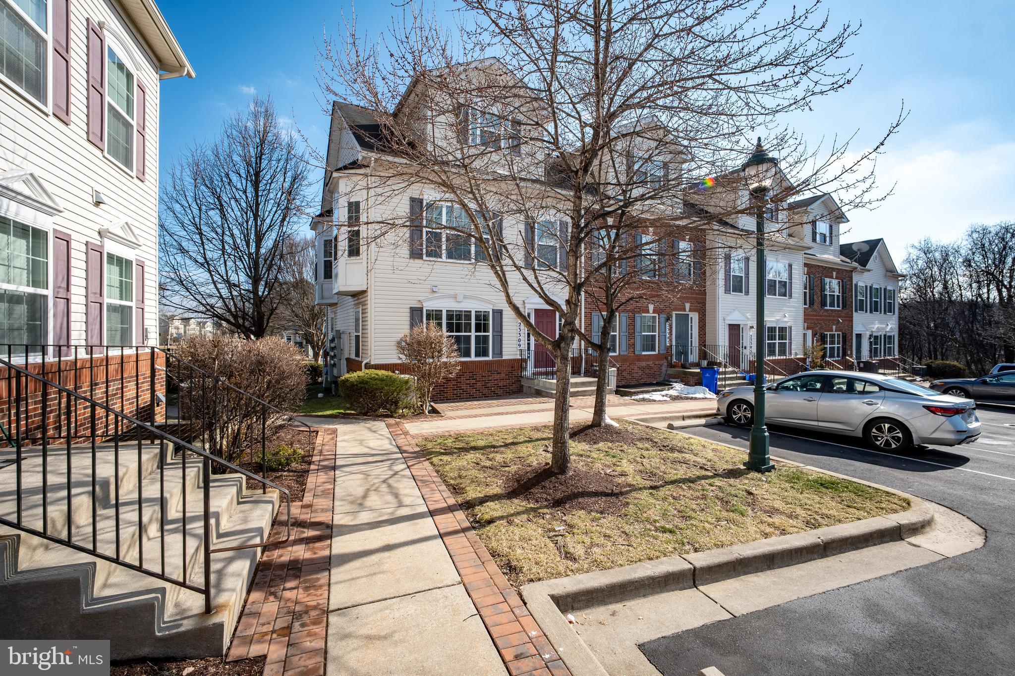 GATEWAY COMMONS - Residential