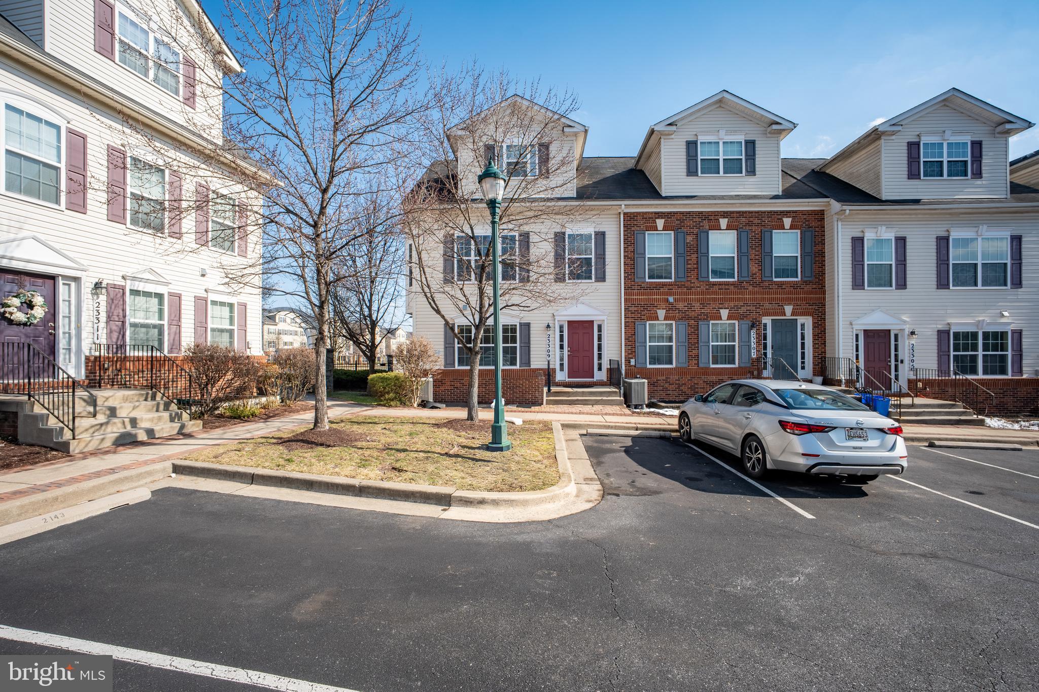 GATEWAY COMMONS - Residential