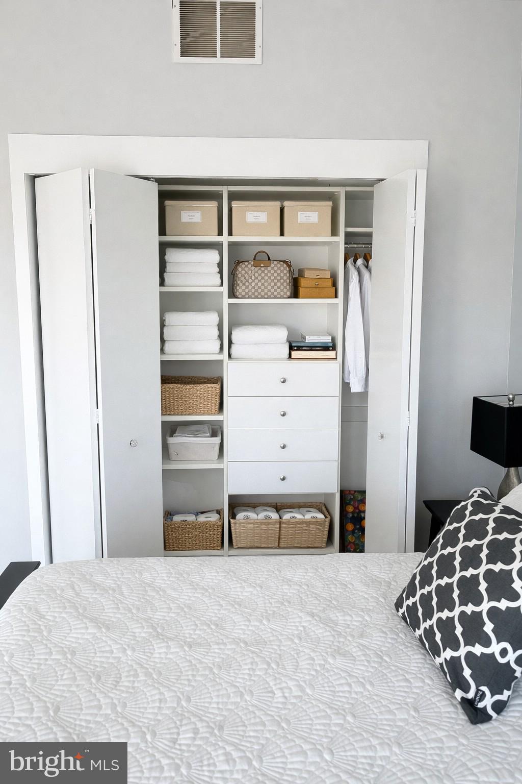 WASHINGTON SQ WEST - Residential