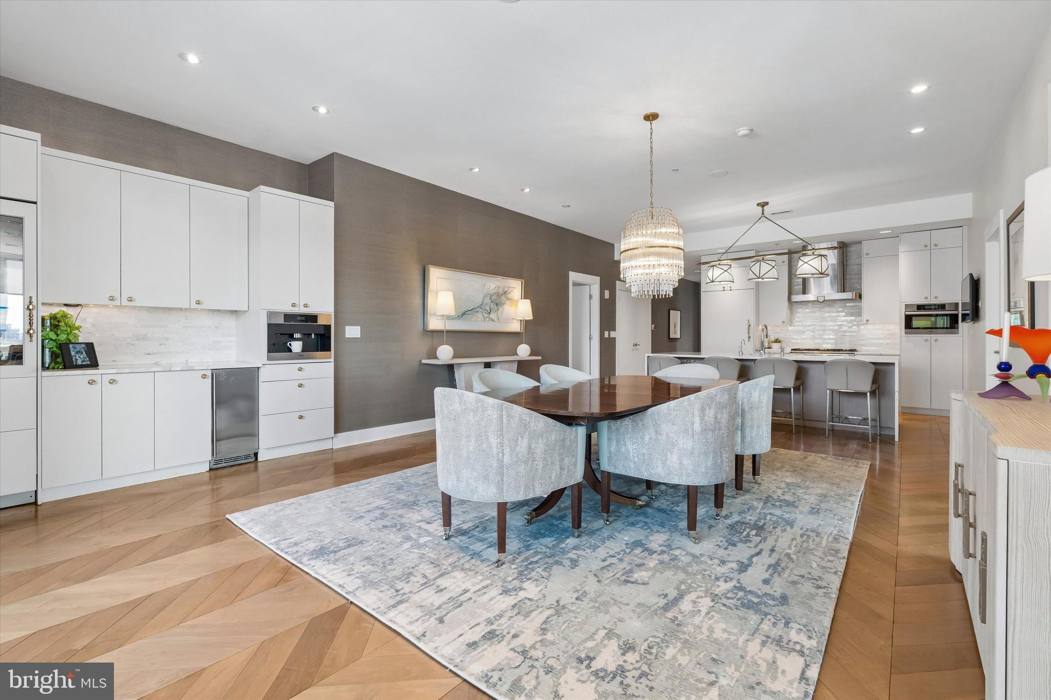 WASHINGTON SQ WEST - Residential