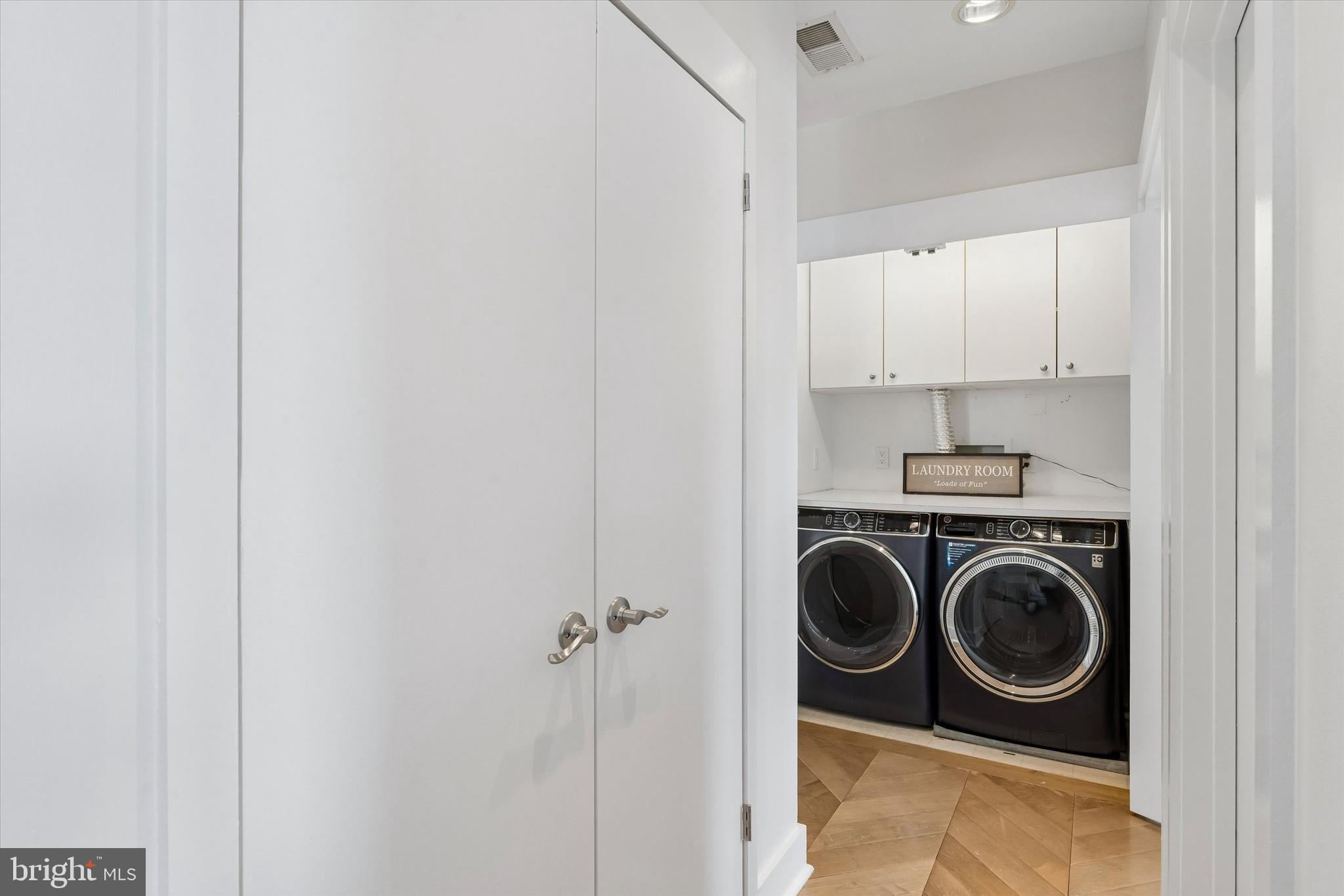 WASHINGTON SQ WEST - Residential