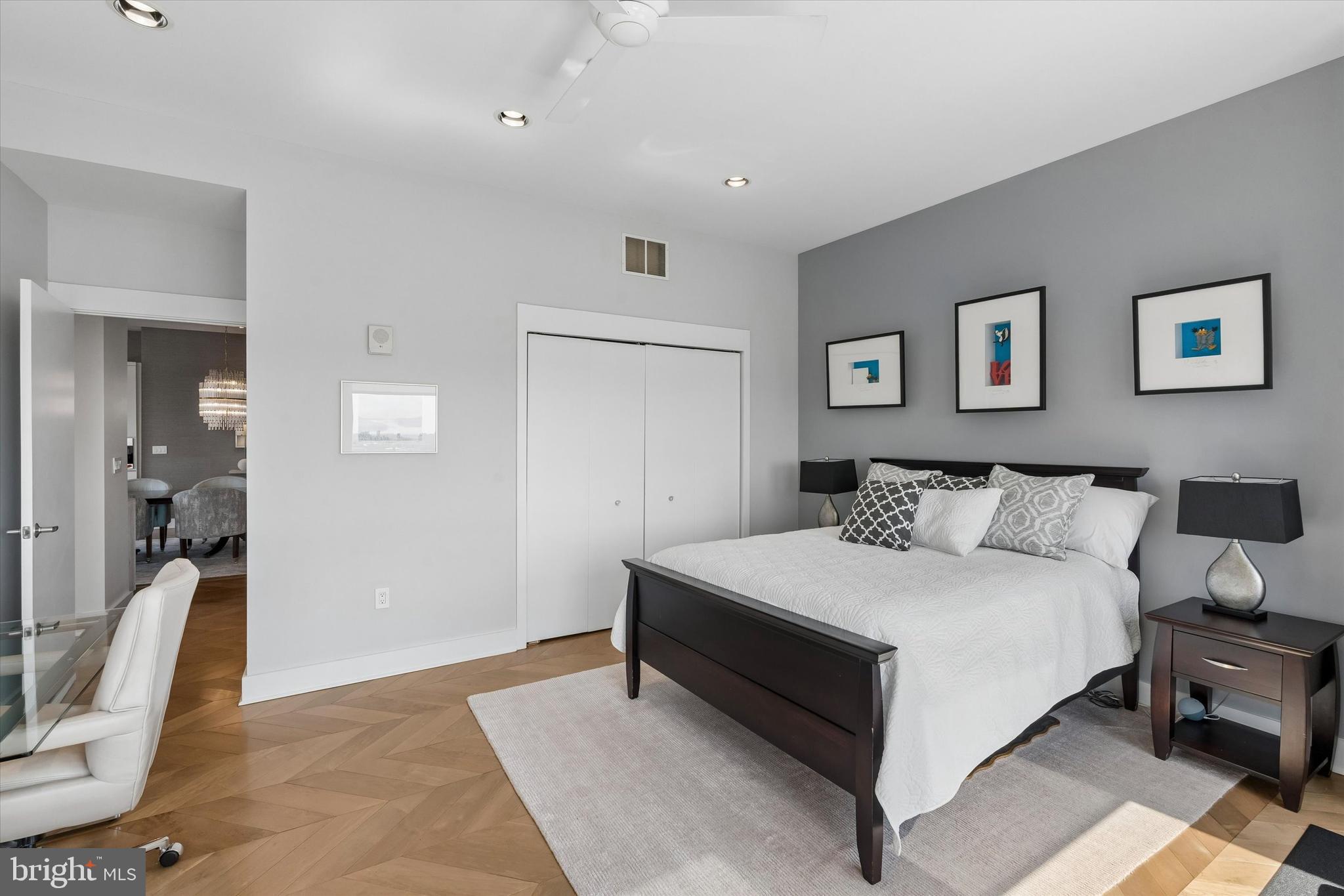 WASHINGTON SQ WEST - Residential