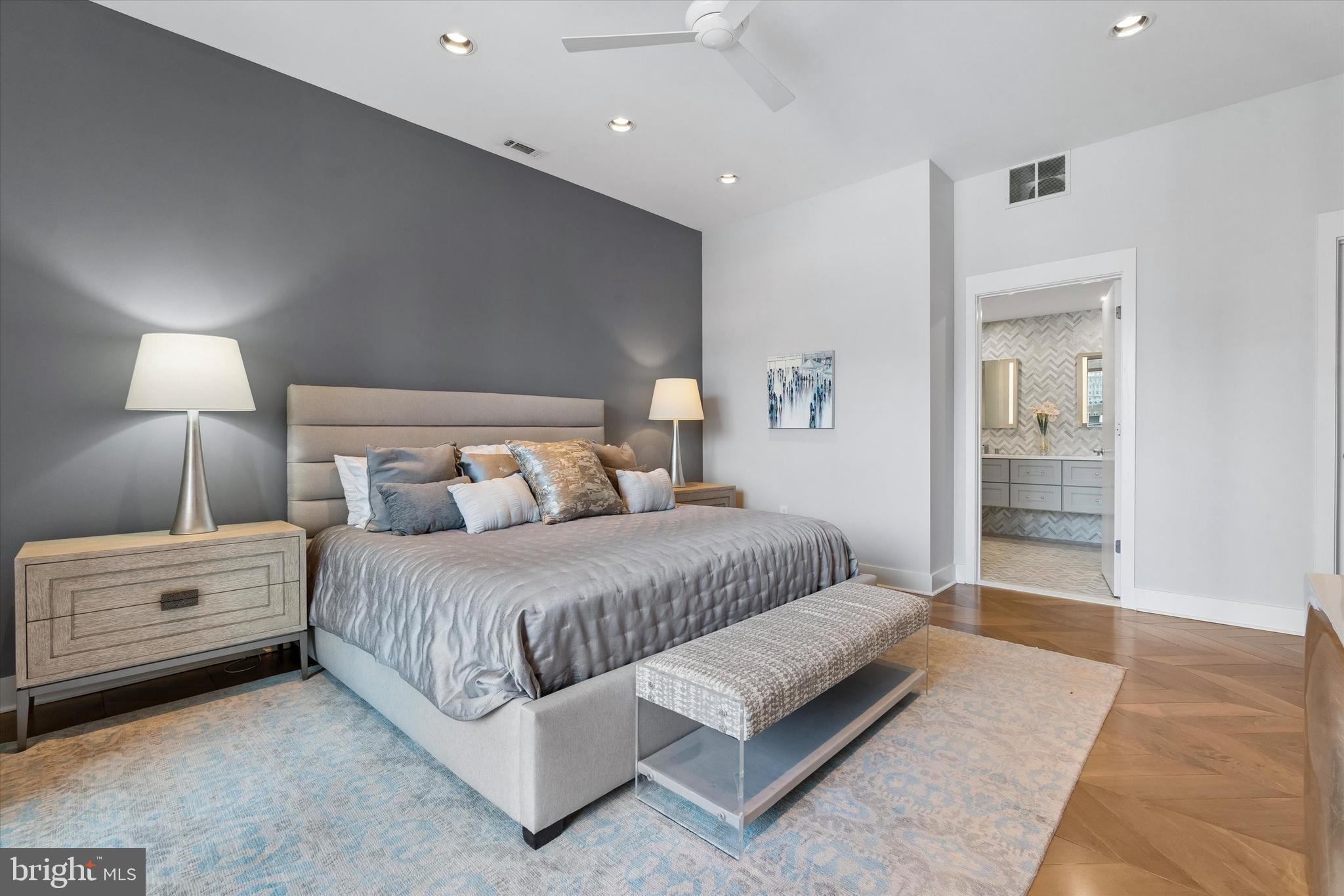 WASHINGTON SQ WEST - Residential